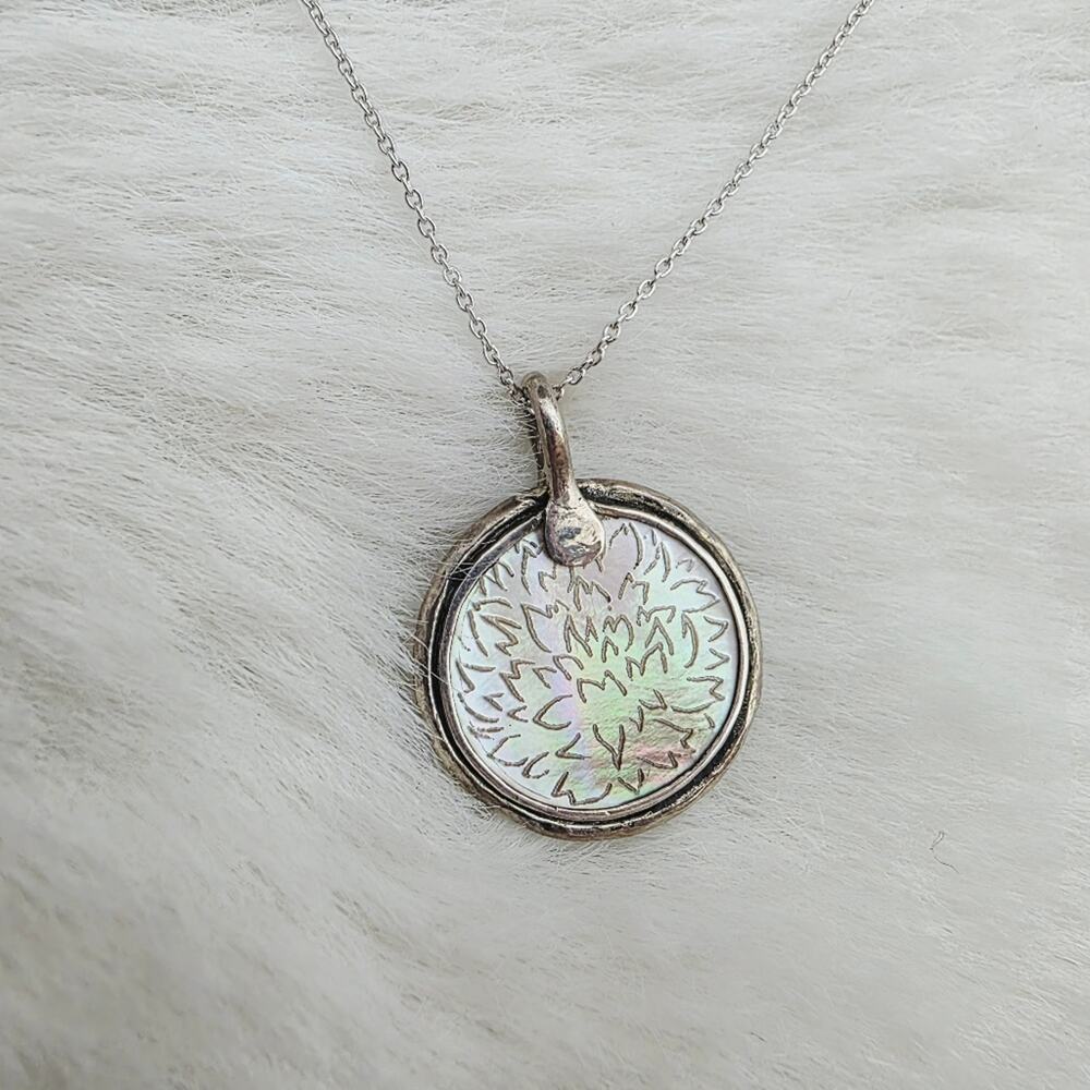 Peyote Bird Santa Fe Sterling Silver Mother of Pearl Lotus Flower Necklace NEW